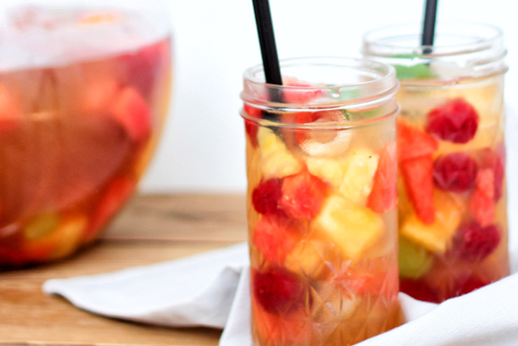 Sparkling kombucha punch with melon, berries and pineapple - a burner for every party - the final