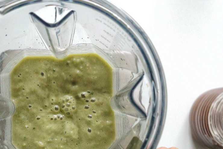 Avocado trifft Spirulina im Kombucha Drink mit Apfel und Gurke - EinTurbo für deinen Tag - Das Finale