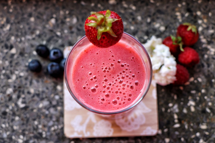 Strawberry banana kefir shake – a fruity summer shake - strawberry banan kefir shake