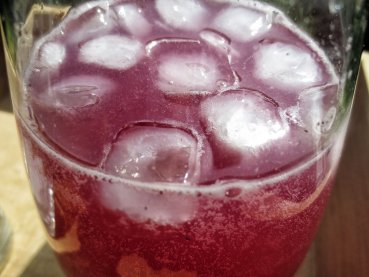 Fresh delicious organic water kefir [flavor blueberry & elder] - the finished drink - just order - open and enjoy :-) For everyone who doesn't feel like it or doesn't have time and just wants to enjoy this delicious sparkling water. Buy water kefir online