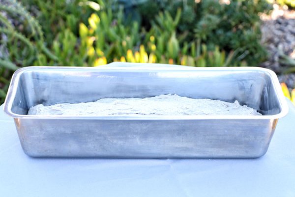 Would you like to bake bread or cake (sourdough bread) with kombucha, milk kefir (kefir grains) or water kefir (Japanese crystals) in this bread baking tin? Buy stainless steel bread baking tin here