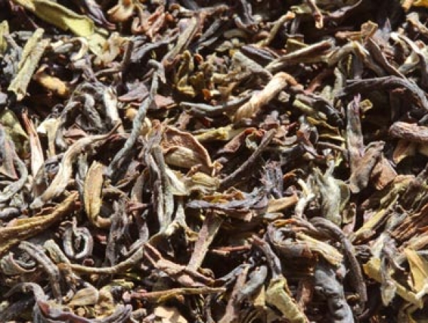 Would you like to make or brew your own kombucha tea with this delicious black tea? Here you can order Darjeeling FTGFOP-I